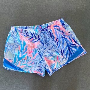 Lilly Pulitzer Luxletic ocean trail shorts sz L Kaleidoscope coral